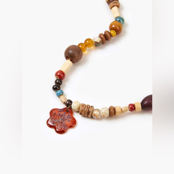 Cider Stone Beaded Floral Charm Necklace NWT - Picture 3 of 3